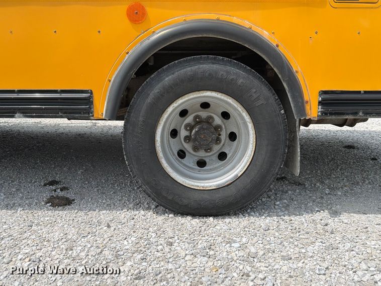 image for item FK4059 2005 Ford E450 school bus