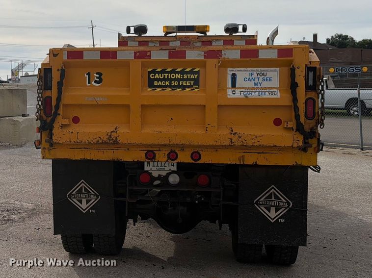 image for item FK4158 1999 International 4900 dump truck