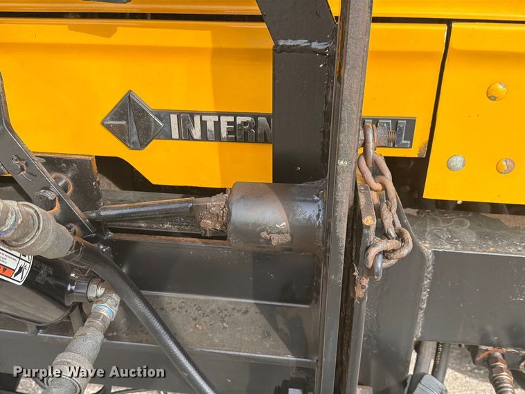 image for item FK4158 1999 International 4900 dump truck