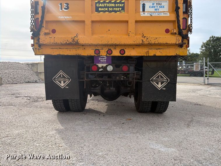 image for item FK4158 1999 International 4900 dump truck
