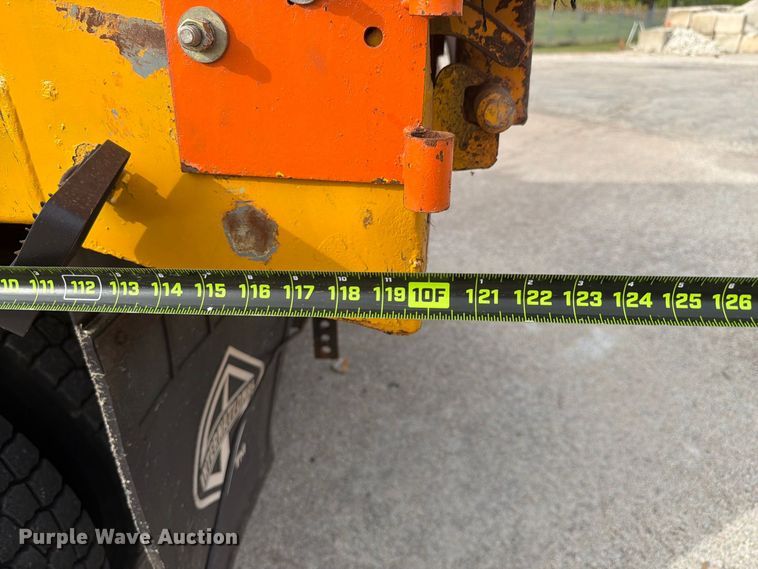 image for item FK4158 1999 International 4900 dump truck