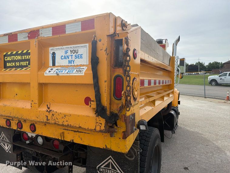 image for item FK4158 1999 International 4900 dump truck