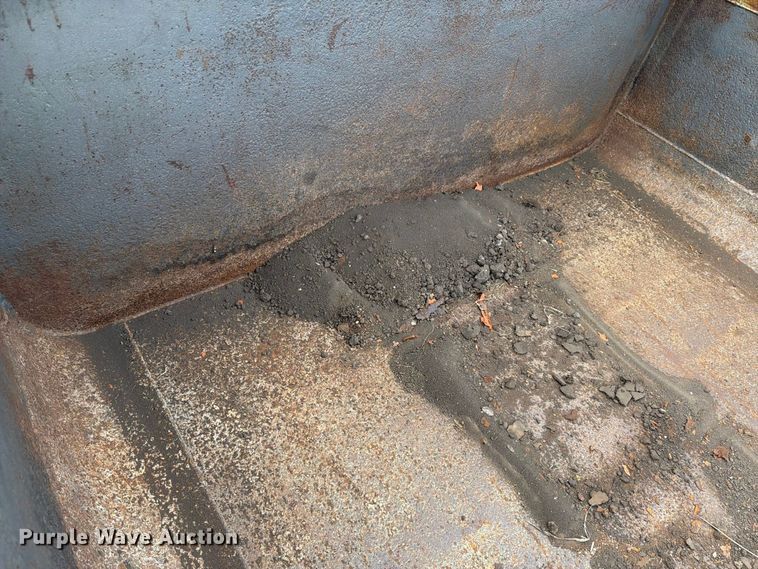 image for item FK4158 1999 International 4900 dump truck