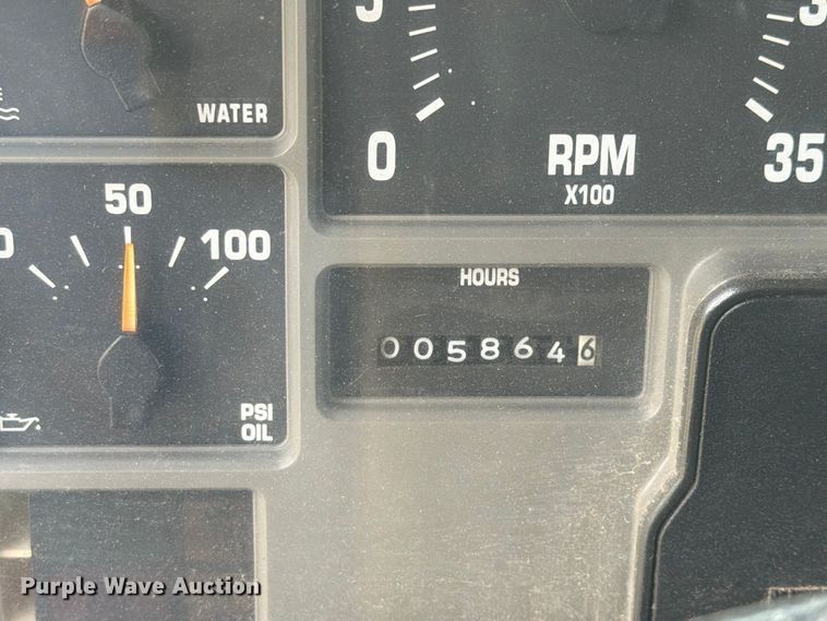 image for item FK4158 1999 International 4900 dump truck