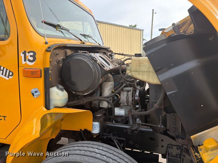 image for item FK4158 1999 International 4900 dump truck