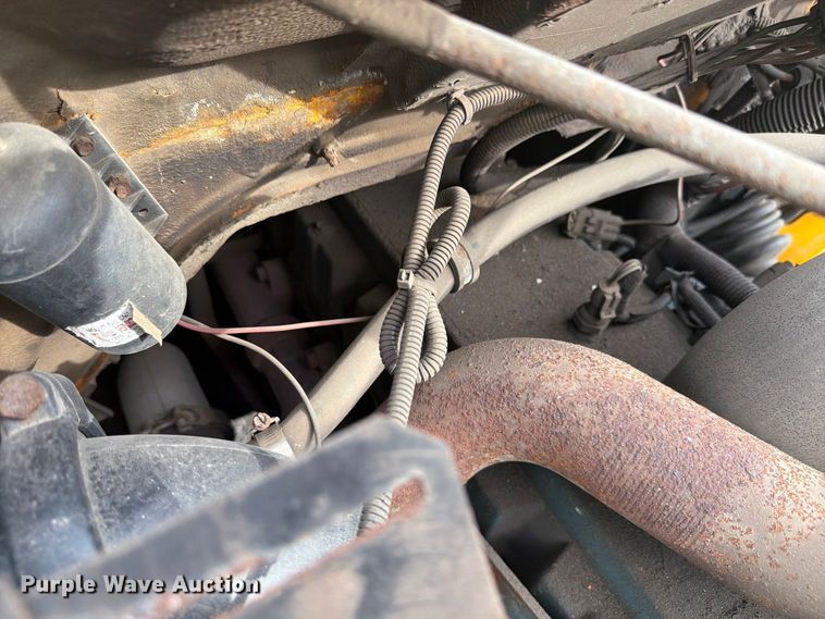 image for item FK4158 1999 International 4900 dump truck