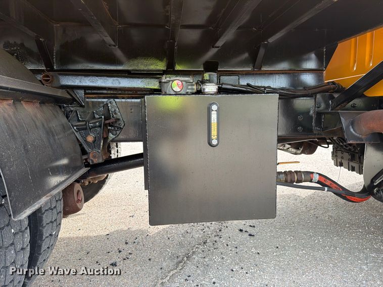 image for item FK4158 1999 International 4900 dump truck