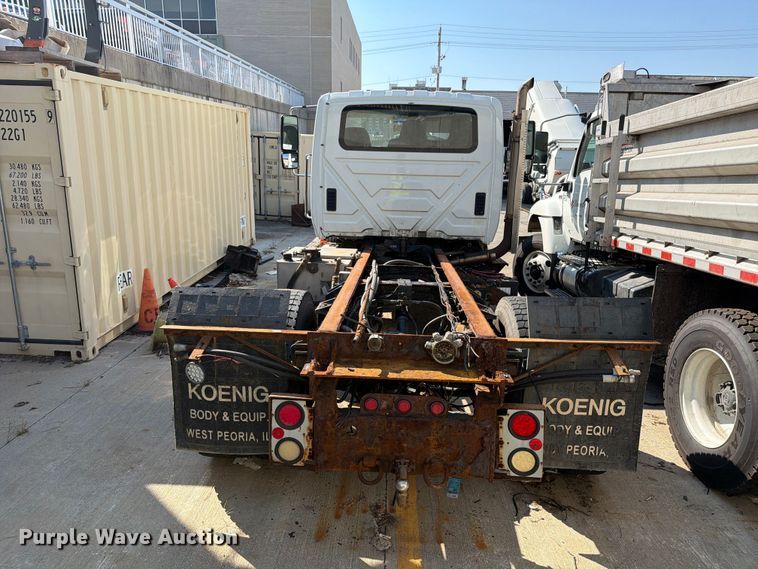 image for item FK4168 2014 International 7400 truck cab and chassis