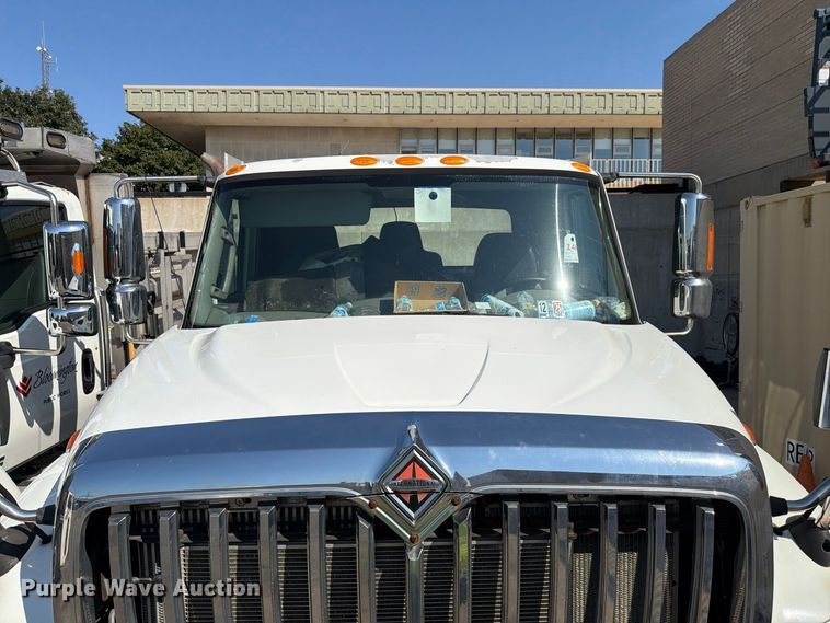 image for item FK4168 2014 International 7400 truck cab and chassis