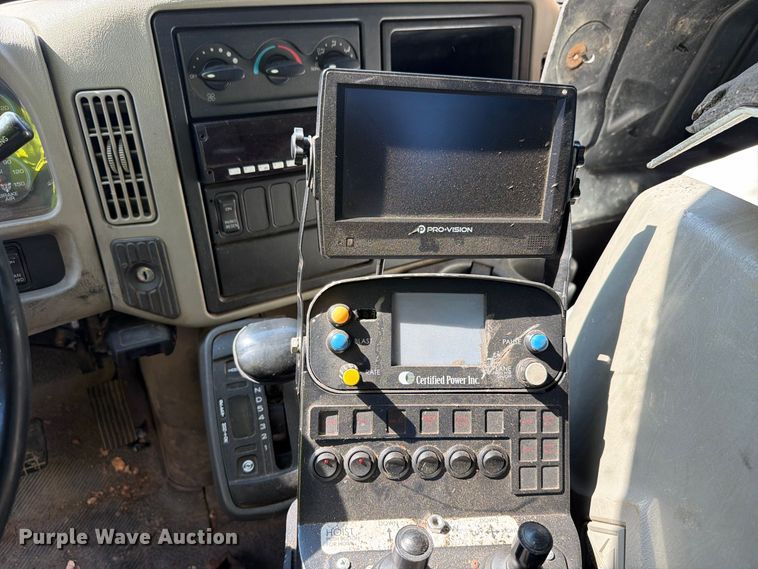 image for item FK4168 2014 International 7400 truck cab and chassis