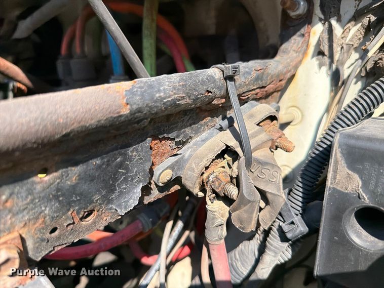 image for item FK4168 2014 International 7400 truck cab and chassis