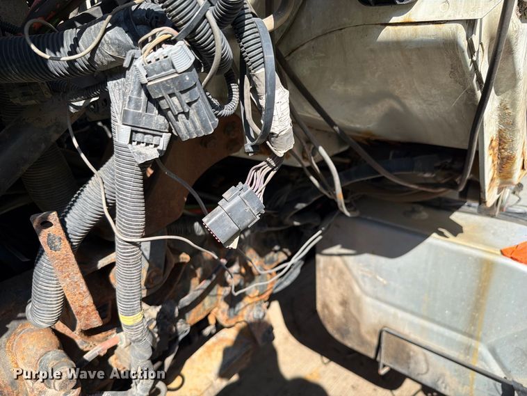 image for item FK4168 2014 International 7400 truck cab and chassis