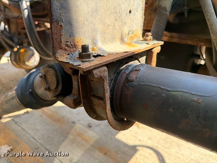image for item FK4168 2014 International 7400 truck cab and chassis