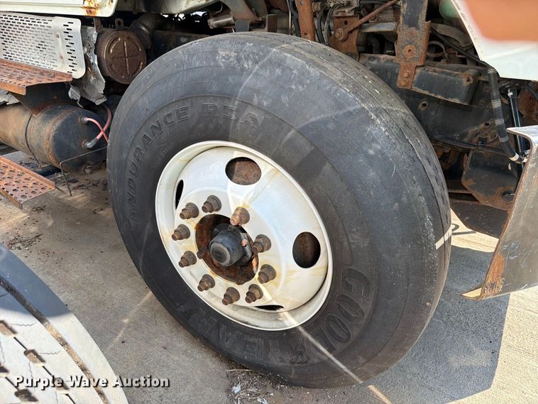 image for item FK4168 2014 International 7400 truck cab and chassis