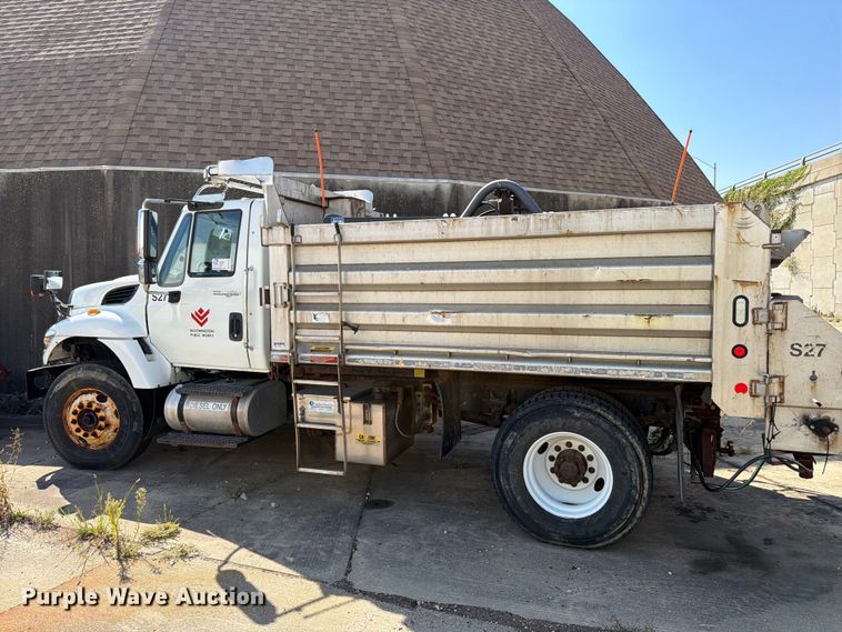 image for item FK4169 2013 International 7400 dump truck