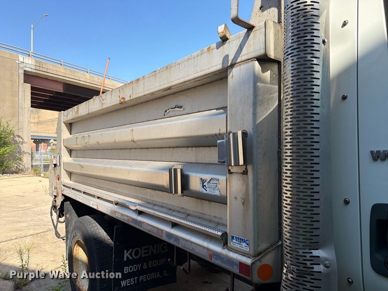 image for item FK4169 2013 International 7400 dump truck