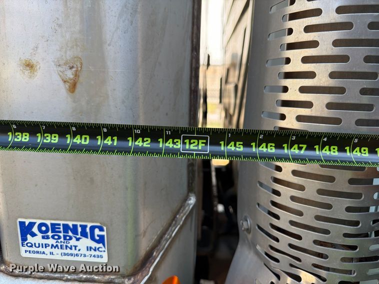 image for item FK4169 2013 International 7400 dump truck