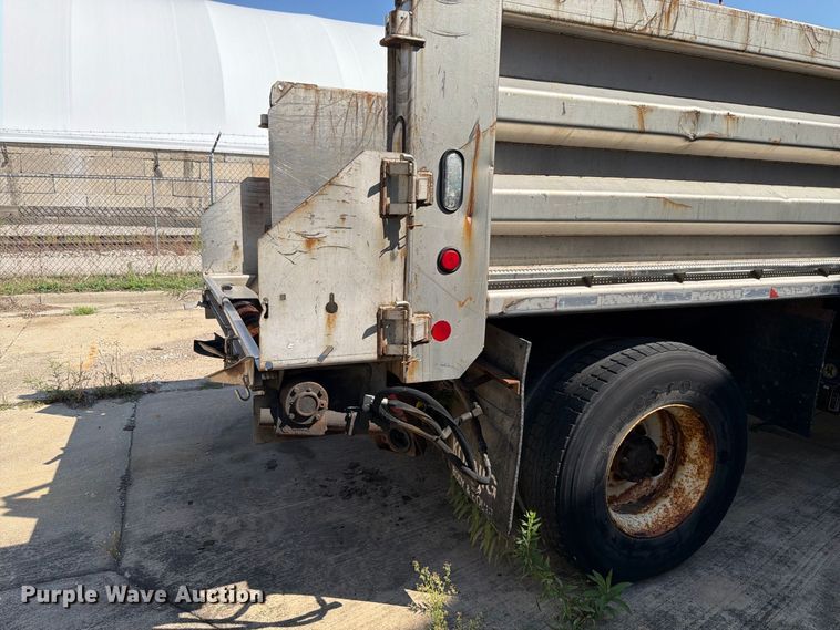 image for item FK4169 2013 International 7400 dump truck