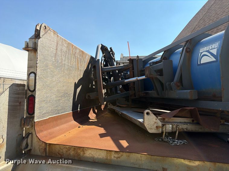 image for item FK4169 2013 International 7400 dump truck