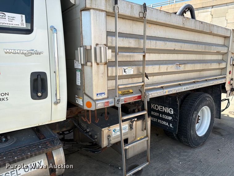 image for item FK4169 2013 International 7400 dump truck