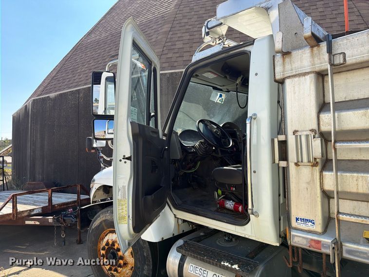 image for item FK4169 2013 International 7400 dump truck