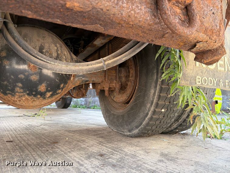 image for item FK4169 2013 International 7400 dump truck