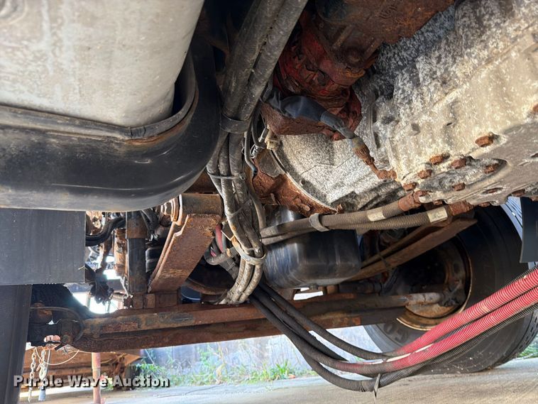 image for item FK4169 2013 International 7400 dump truck