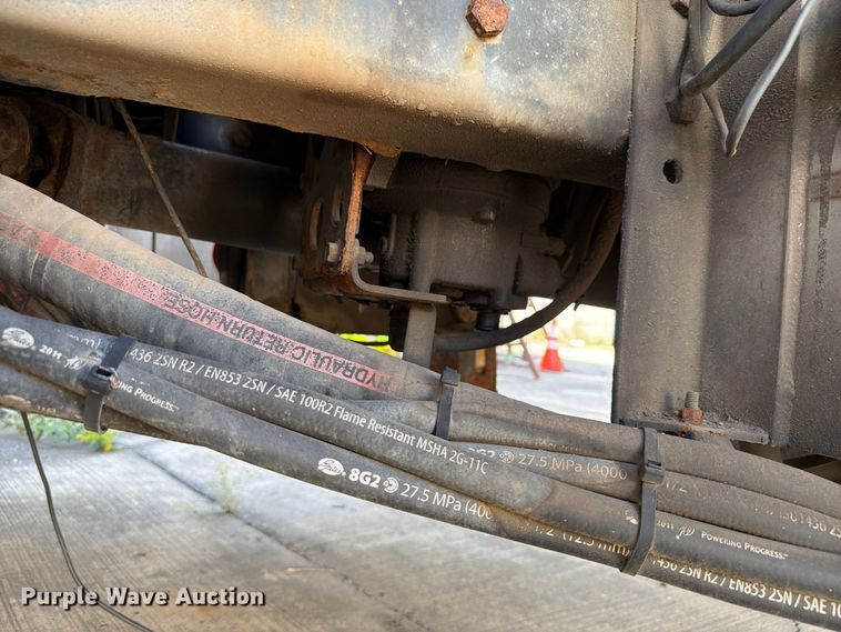 image for item FK4169 2013 International 7400 dump truck