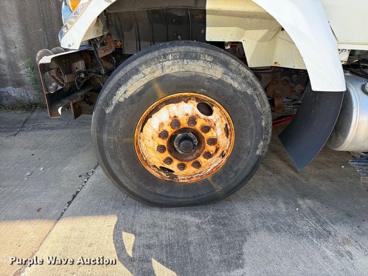 image for item FK4169 2013 International 7400 dump truck