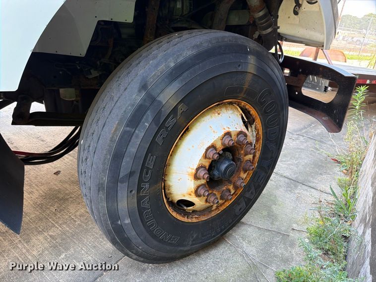 image for item FK4169 2013 International 7400 dump truck