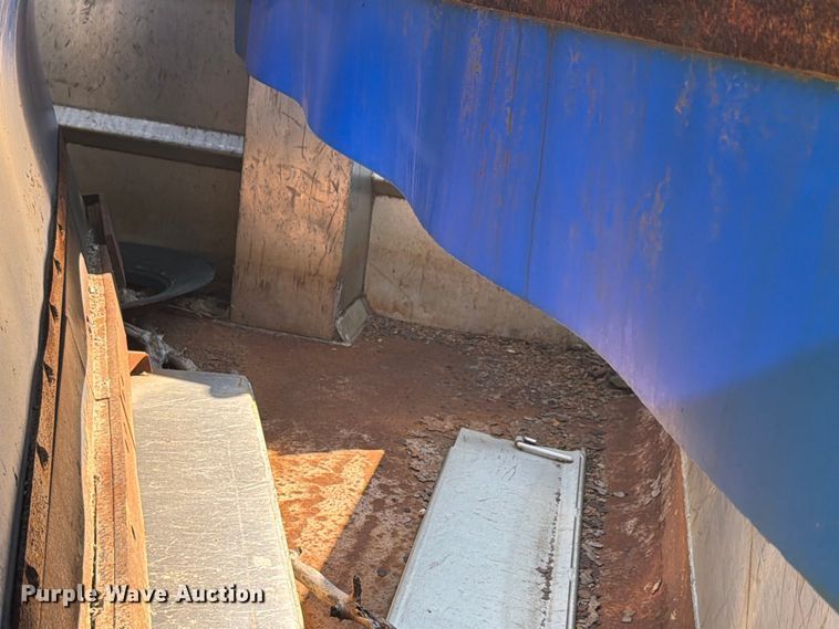 image for item FK4169 2013 International 7400 dump truck
