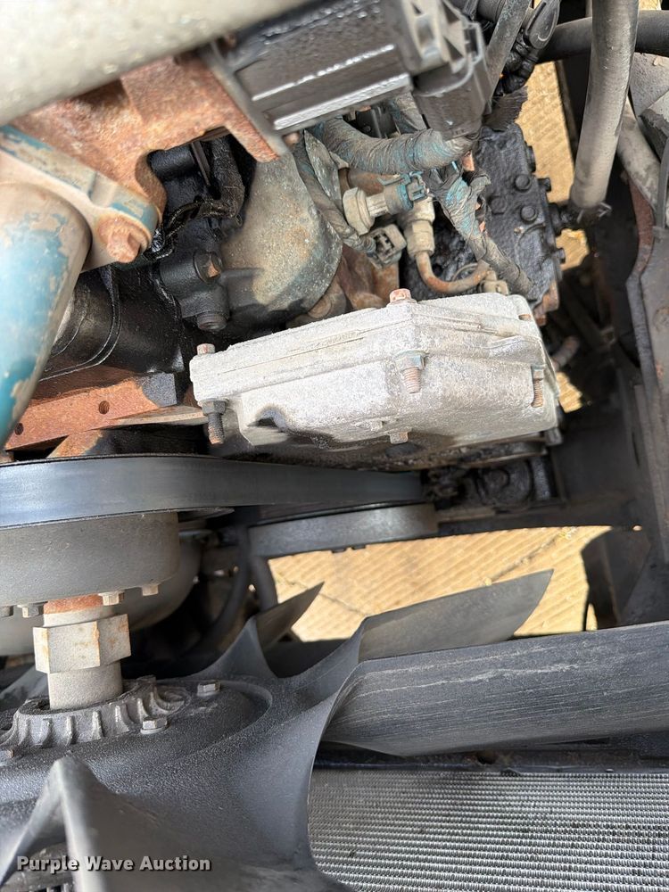 image for item FK4170 2006 International 7400 truck cab and chassis