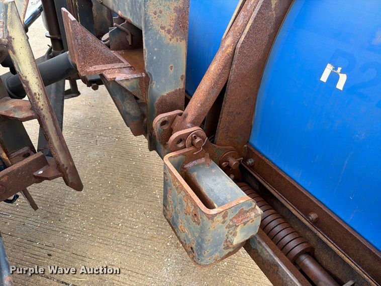 image for item FK4170 2006 International 7400 truck cab and chassis