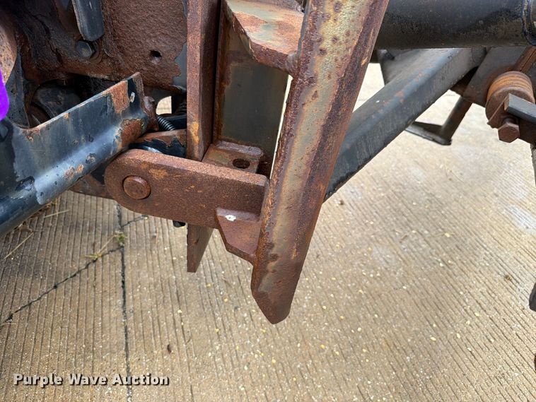 image for item FK4170 2006 International 7400 truck cab and chassis