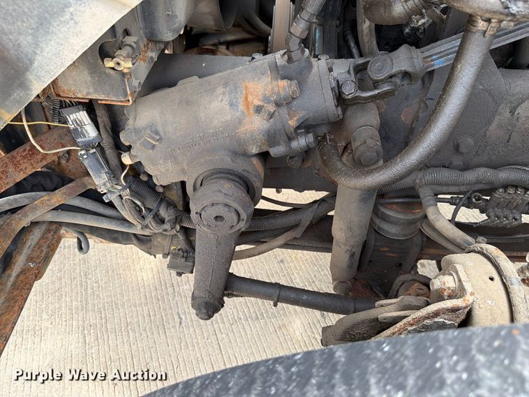 image for item FK4171 2006 International 7400 truck cab and chassis