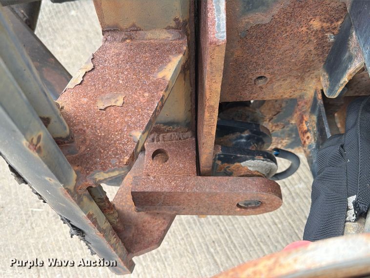 image for item FK4171 2006 International 7400 truck cab and chassis