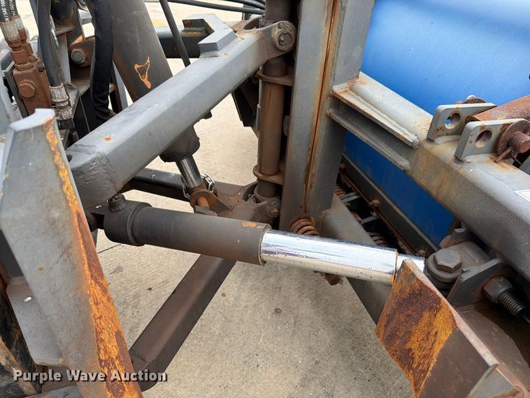 image for item FK4172 2013 International 7400 truck cab and chassis