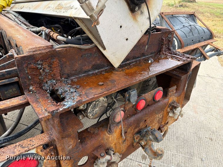 image for item FK4173 2014 International 7400 truck cab and chassis