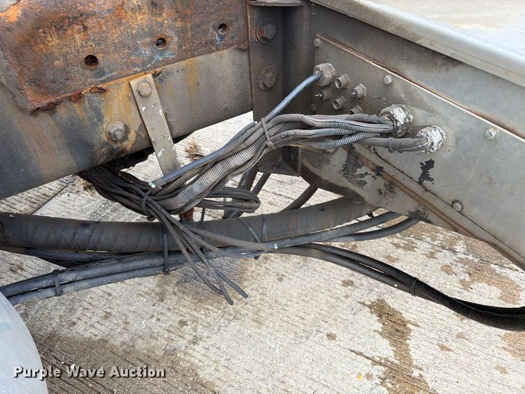 image for item FK4173 2014 International 7400 truck cab and chassis