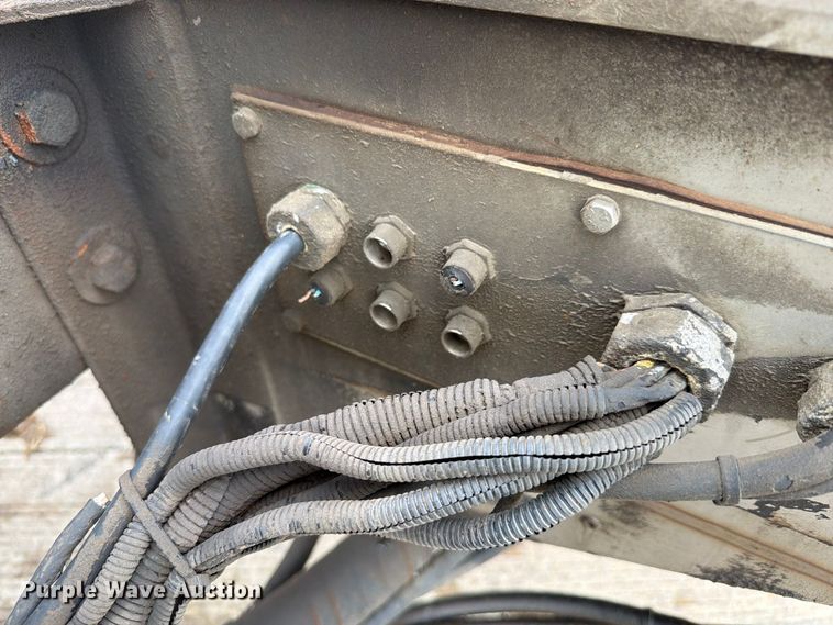 image for item FK4173 2014 International 7400 truck cab and chassis