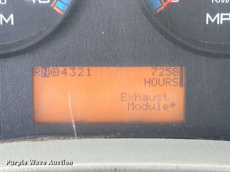 image for item FK4173 2014 International 7400 truck cab and chassis