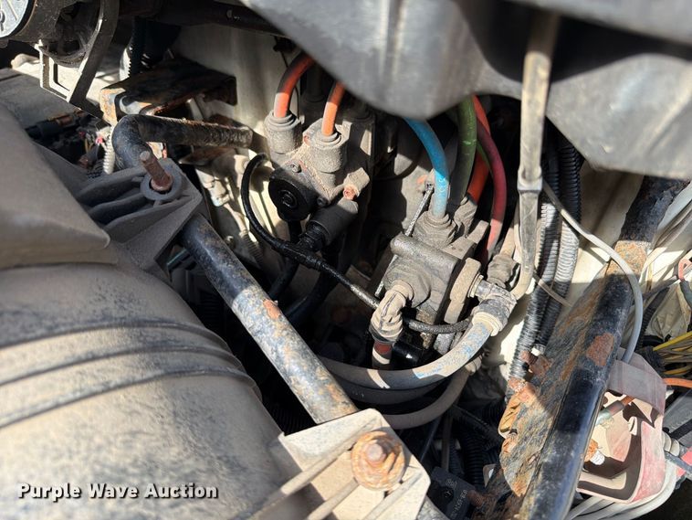 image for item FK4173 2014 International 7400 truck cab and chassis