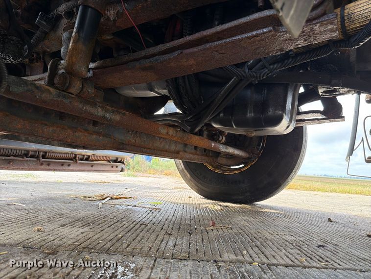 image for item FK4173 2014 International 7400 truck cab and chassis