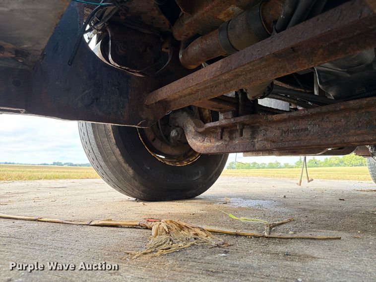 image for item FK4173 2014 International 7400 truck cab and chassis