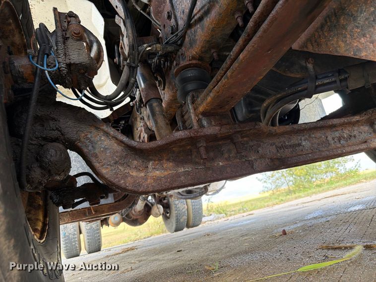 image for item FK4173 2014 International 7400 truck cab and chassis