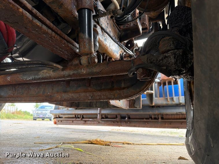 image for item FK4173 2014 International 7400 truck cab and chassis