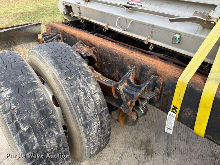 image for item FK4173 2014 International 7400 truck cab and chassis