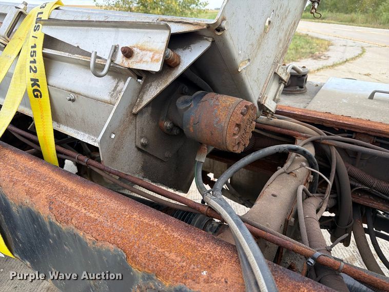 image for item FK4173 2014 International 7400 truck cab and chassis