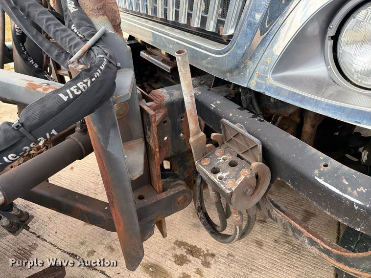 image for item FK4173 2014 International 7400 truck cab and chassis