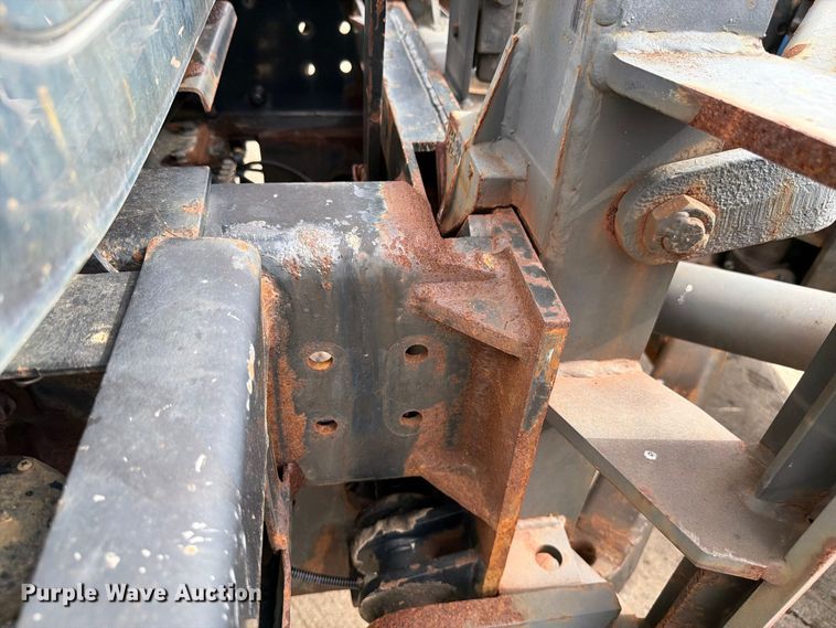 image for item FK4173 2014 International 7400 truck cab and chassis